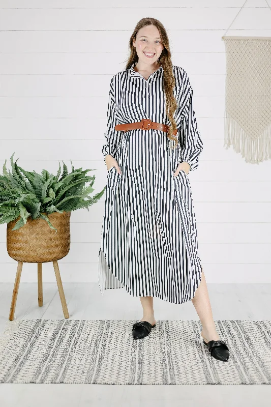 Larkin Stripe Maxi Dress - Black Elegant Velvet Maxi Dress