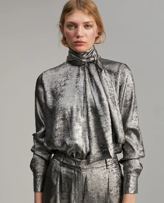 Laminated blouse with bow Lightweight Tunic Blouse