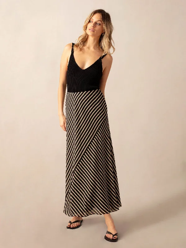 Stone Stripe Seam Detail Maxi Skirt breathable skirt fabric
